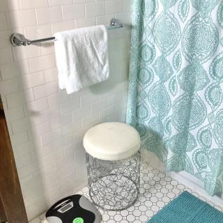 2 Bedroom, Near downtown, Ohio City, and Central! - 3