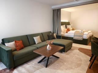 Homely Stay City Apartments - 0