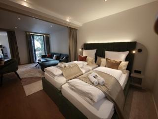 Homely Stay City Apartments - 7