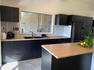 Hillview Cottage - 2