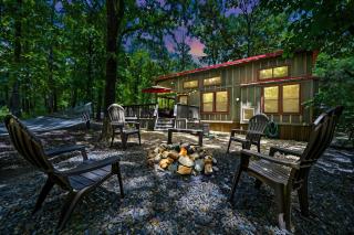Cozy Tinyhouse w Hot Tub Hochatown Little Bear - 0