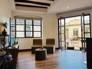 Top colonial suite cathedral 2B - 3