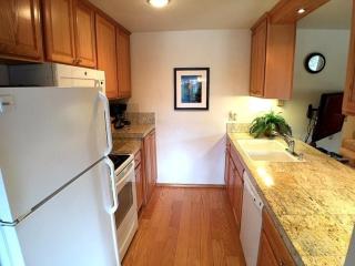 141 Premium Condo - 9