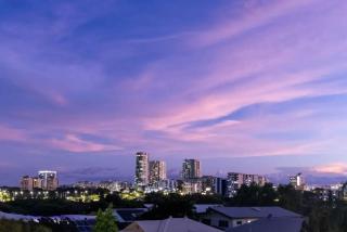 Sunsets & City Skyline Views with Pool - 9