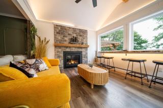 Lakeside Resort Home 30 Minutes from HRM - 5
