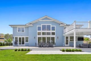 Luxury WHB Escape Pool + Beach +Close to Main St - 4