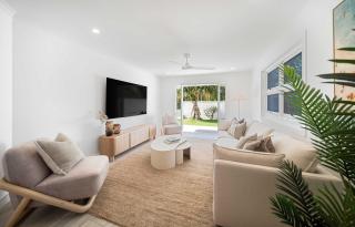 Mudjimba Sands - Beach Bliss & Airport Convenience - 0