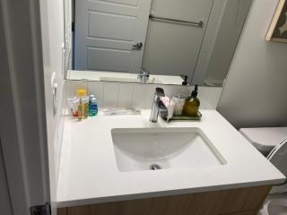 New Entire 1-Bedroom Suite Near YEG Airport - 6