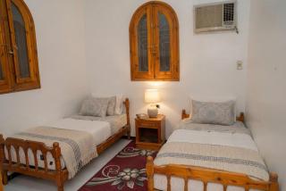 Moses' home - 7