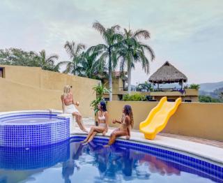 Villa Hoja - Pool & Jacuzz, Walk to Beach, 2 Master Suites - 5