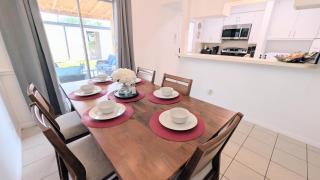 Sleep 6 East Bernard Stylish & Pet Friendly - 4