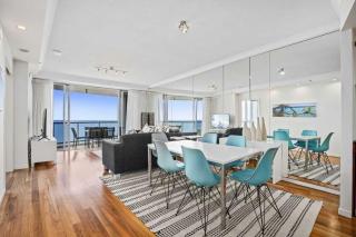 Chevron Renaissance Apartment 2402 - 0