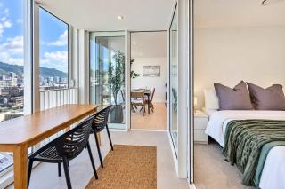 Hyde Lane Stay - 3BR with Pool Gym & Views - 9