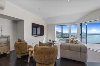 The Coastal Haven Villa - 8