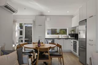 Remarkable Woodsider - family friendly walk to town - Queenstown - 4