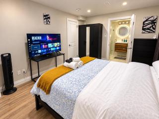 Luxurious 1-Bedroom, 1-Bathroom Suite Near Fairview Mall & Waterloo Airport no Pet allowed - Kitchener - 3