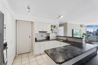 Moorings on Cavill - HR Surfers Paradise - 1