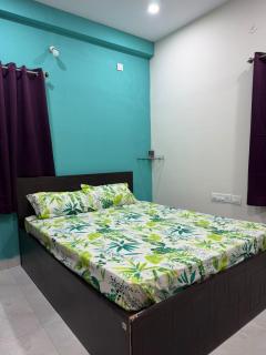 Goldennest Guest House - 3