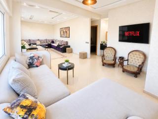 NEW Downtown 2BR Apartment 3 Beds AC, Wi-fi, Terrace With View - 0