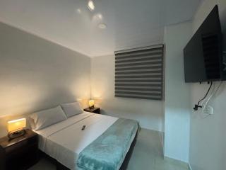Apartamento Céntrico con Piscina en la Ciudad - 3