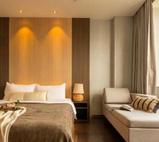 Versailles Hotel - 1