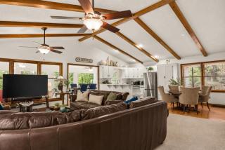 Shorewood Shores Dock & Hot Tub! home - 2