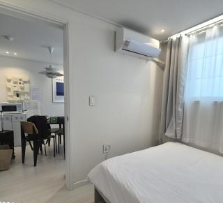 Stay in Seoul, 3 min to Seoul Station, New Apt, 3 Air Conditioners, Elevator, Rooftop, Quiet & Cozy - 1