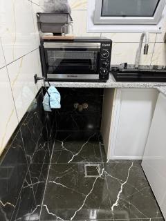 2 bedroom 1 bathroom apartment - 5