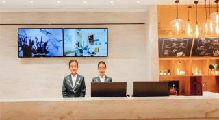 City Comfort Inn Honghu Shopping Park Bao'an Plaza - 3