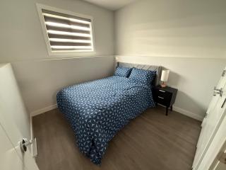 Comfy & Modern 2BR Guest Suite - 7