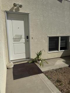 Comfy & Modern 2BR Guest Suite - 7