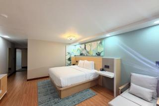 Wyndham Garden Salina Conference Center - 7
