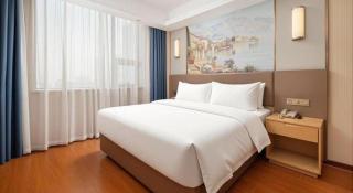 Vienna Hotel Shandong Qingdao Taidong Pijiu Street Liaoning Road - 1