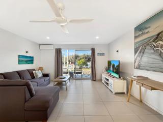 Two bedroom Cotton Tree Beachside Escape - Maroochydore - 0