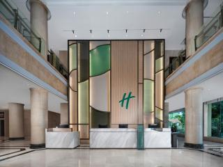 Holiday Inn Ningbo Beilun by IHG - 3