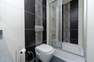 Spacious One-Bedroom Central Apartment - Elevator - 8