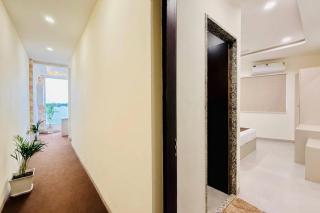 FabHotel Shree Inn - 7