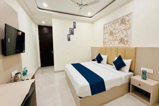 FabHotel Shree Inn - 3