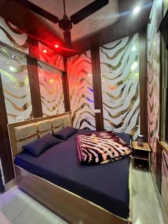 Hotel Ganga Sagar & Vedic Darshan Resturent - 5