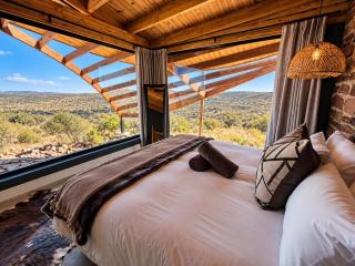 IVORY - Private African Mountain Villa - Steinheim Game Farm - 6