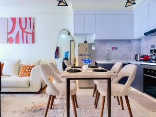 Elegant classy one bedroom apartments with amazing city views, swimming pool ,ample parking space, gym, child playground area and amazing scenic city view - 1