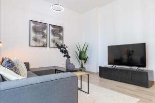 Bloomfields 1BR in Water's Edge 12 - Yas - 4