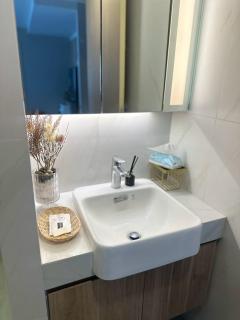 Stylish Modern Suit City View Asoke - 1