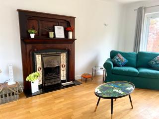 Large Stylish 5 bed Cambridge House - 6