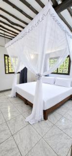 Favour House - 4