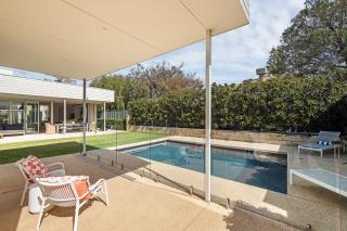 Stillwater House - Poolside Serenity by the Bay - 2