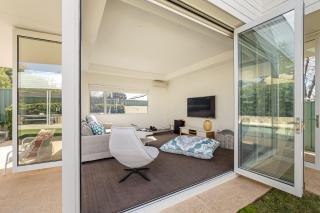 Stillwater House - Poolside Serenity by the Bay - 1
