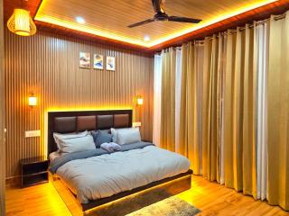 Prafull Hotel & Restaurant - 5
