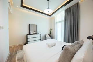 Bloomfields 3BR plus Maid in Beach Tower - 1