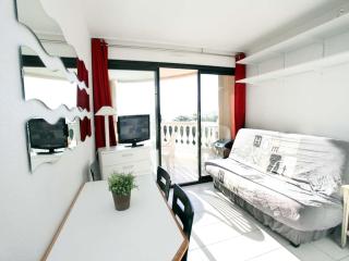 #Cannes Boccacabana Beach, Seafront, in Résid Pierre&Vacances Classé 3 Stars - Cannes - 3